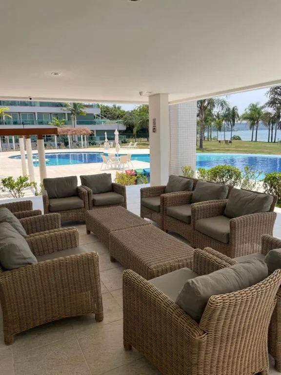 Lake View lounge area